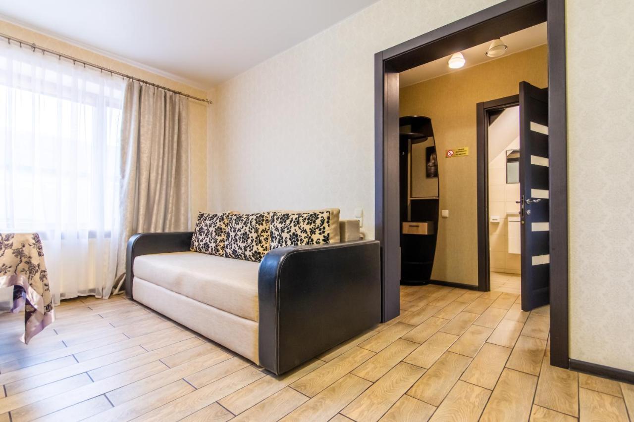 Apartments U Eleny Boryspilʼ Екстериор снимка